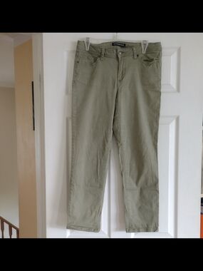 3/$30 Calvin Klein Jeans feature a sage green olive color mid-rise fit